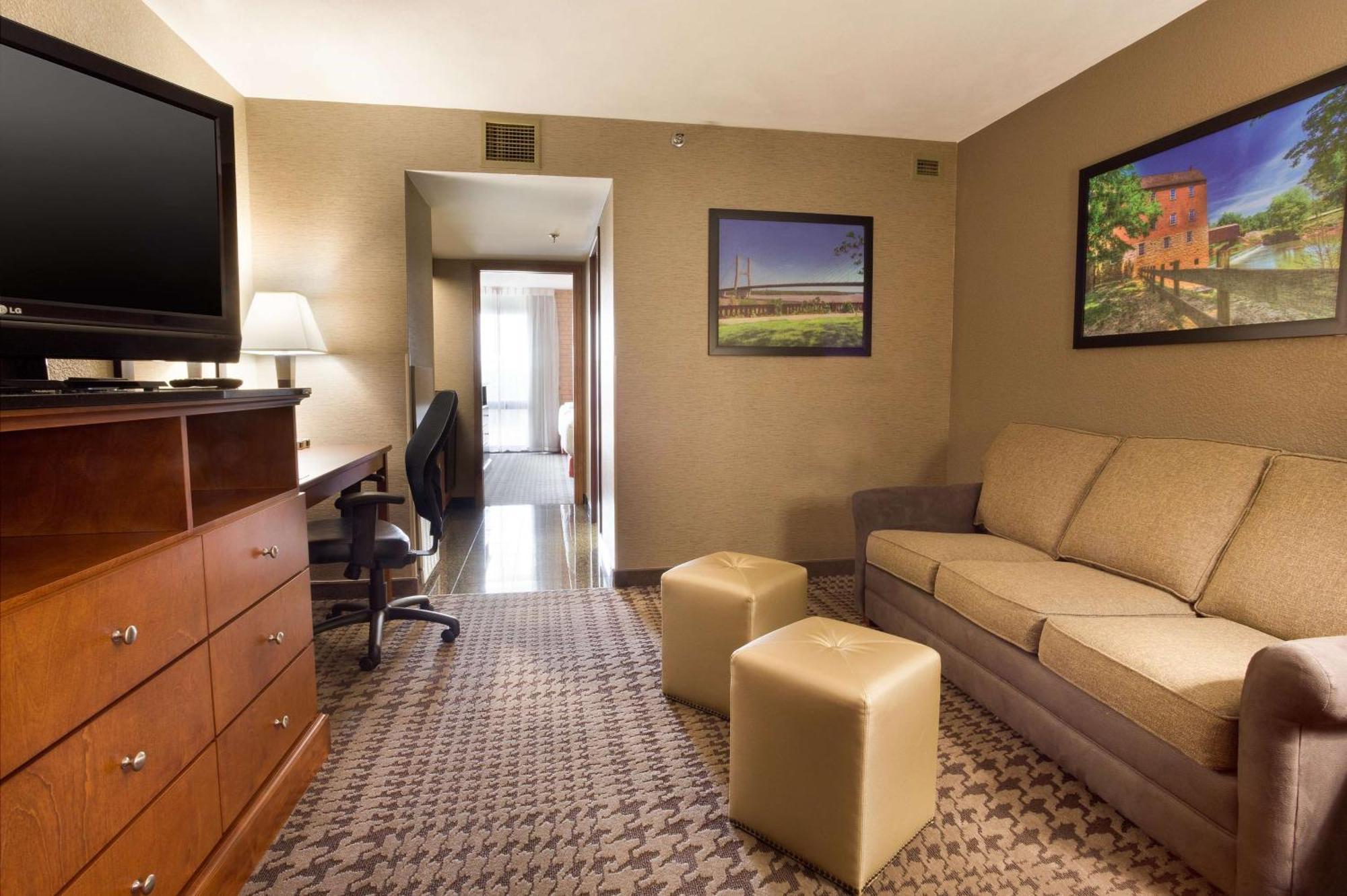 Drury Inn & Suites Jackson Mo Экстерьер фото